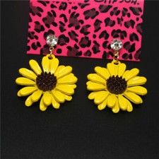 New Yellow Enamel Lovely Sunflower Crystal Fashion Lady Women Stand Earrings