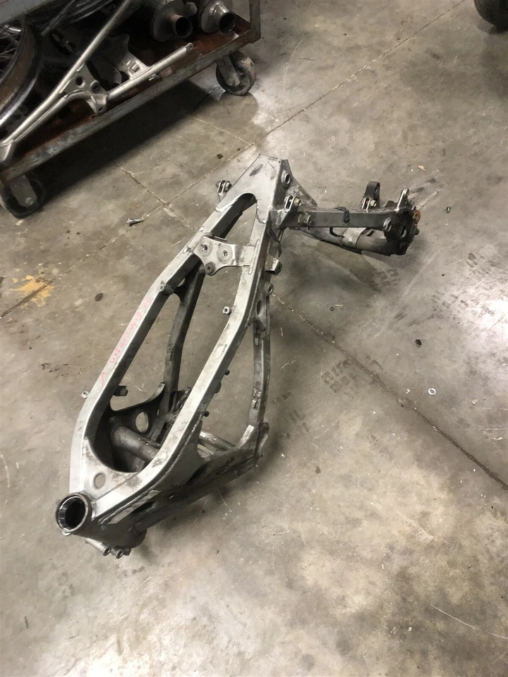 00 Cagiva Gran Canyon 900 Ducati frame chassis Foto 3 de 4