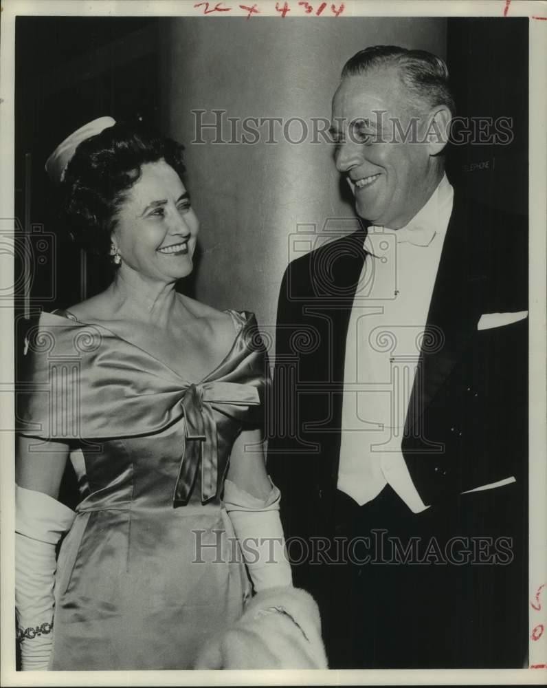 1961 Press Photo William W. Bland and his wife at Houston Grand Opera's "Faust"