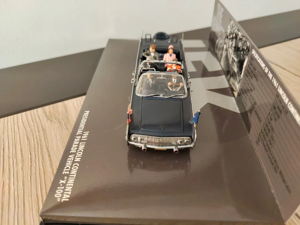 Minichamps 1/43 JFK - 1961 LINCOLN CONTINENTAL PRESIDENTIAL X-100 - Immagine 4 di 4