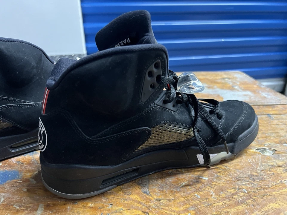 Talla 10.5 - Paris Saint-Germain x Air Jordan 5 Retro Negro Foto 4 de 4