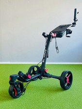 Axglo V2 Golf Push Trolley, 3-Rad in der Farbe Schwarz/Rot