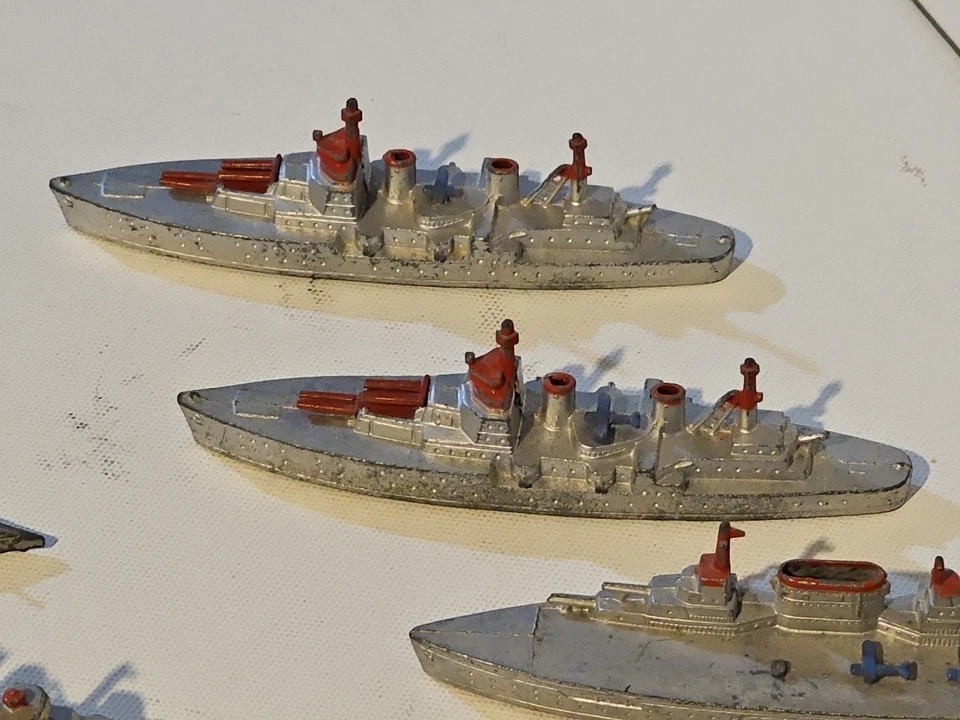 23 Vintage TootsieToy Military Ships Submarines Boats - Image 2 of 4