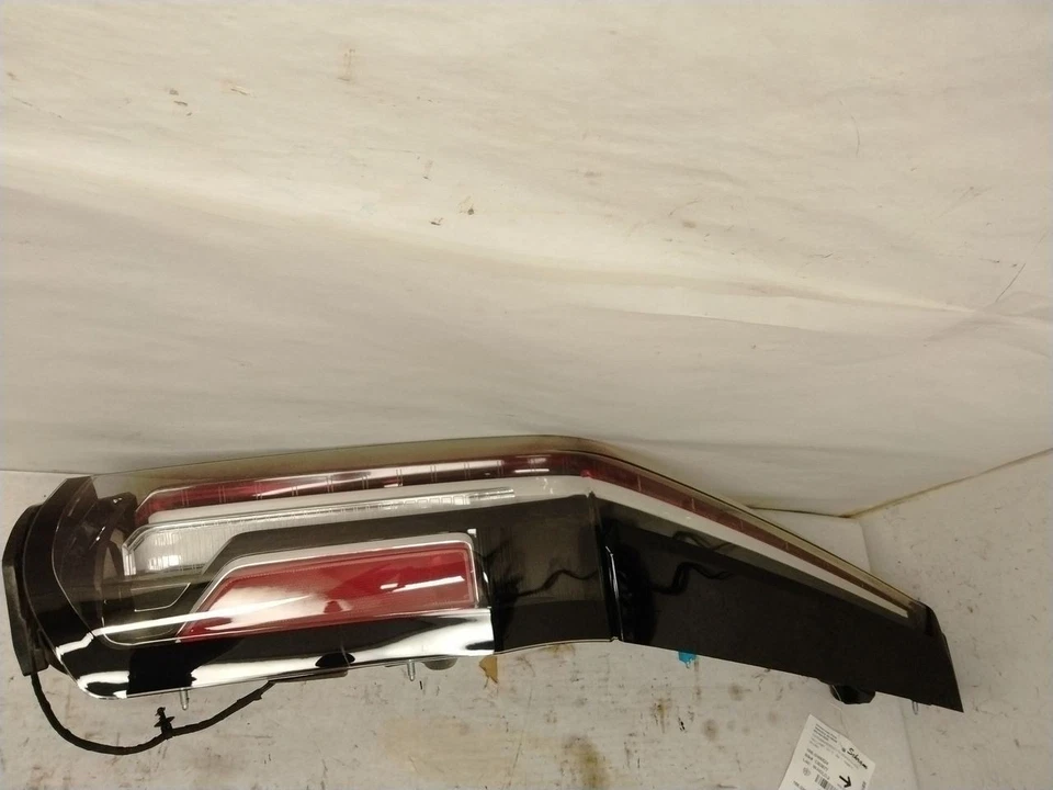 2024 Cadillac Escalade ESV Passenger Right Tail Light 3060911 - Image 2 of 4