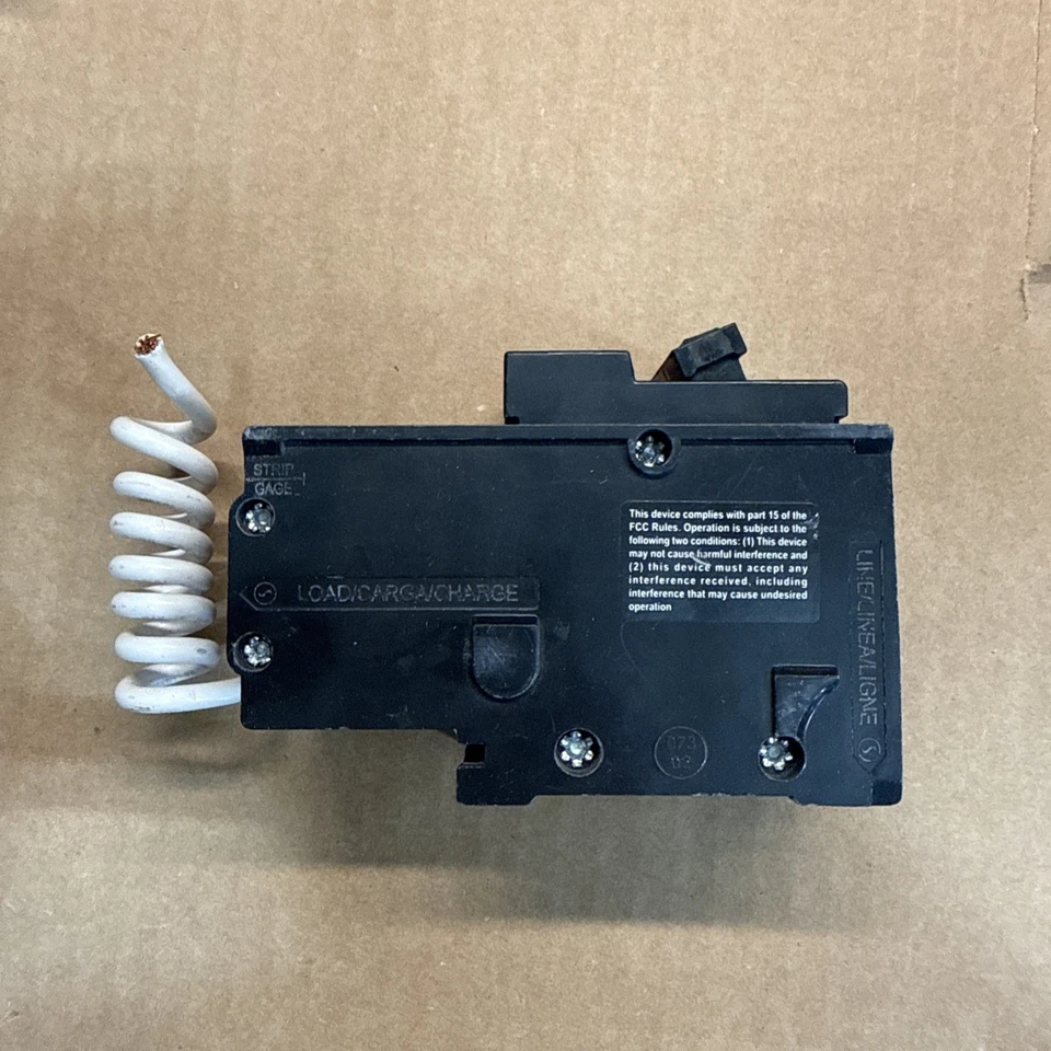 Square D HOM230GFI Homeline Circuit Breaker 30A 2-Pole 120/240V - Image 3 of 4