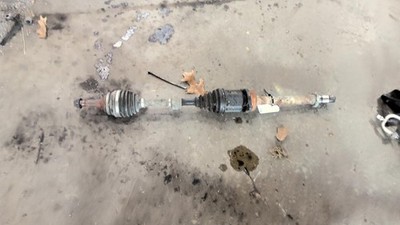 Used Front Right Drive Axle Shaft fits: 2006 Toyota Highlander Front Axle FWD 4