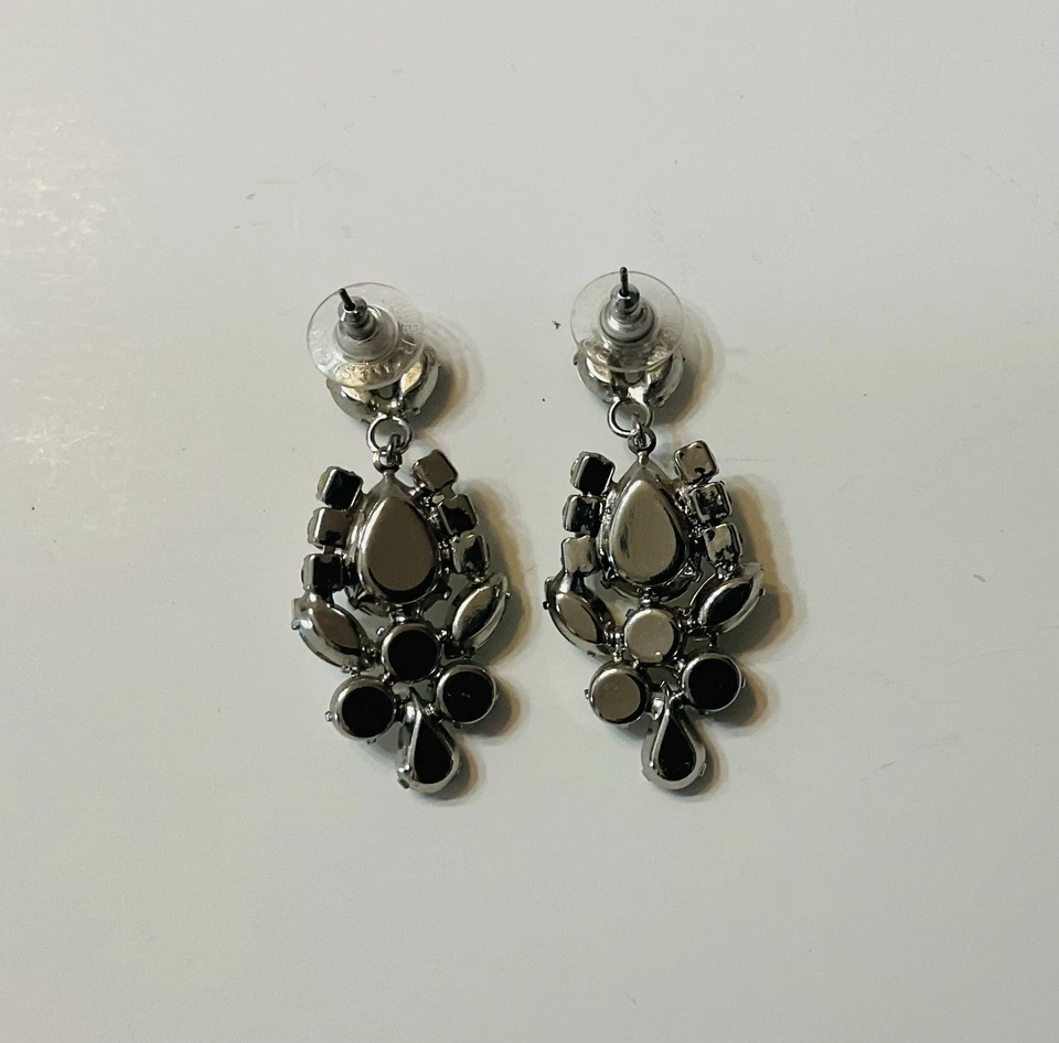 Pendientes colgantes de ensueño Premier Designs Lexi tono plata con cristales Foto 4 de 4