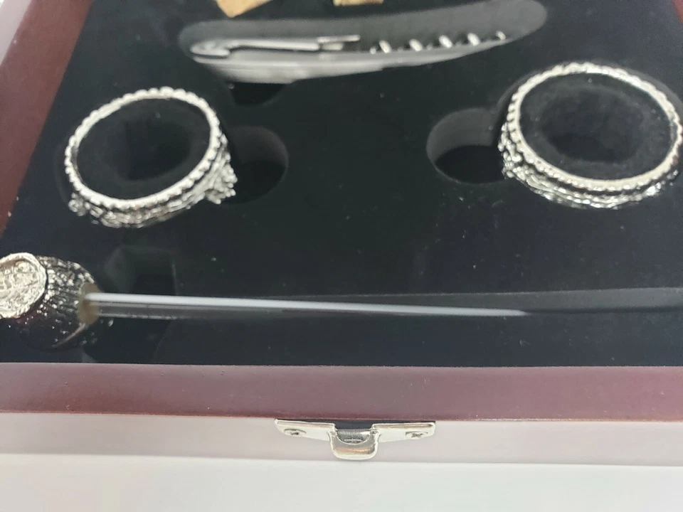 Wine Accessory Kit Legacy by Picnic Time Wood Faux Finish Carry/Storage Case - Image 4 of 4