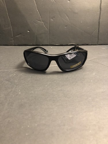 Foster Grant Flux Black Sunglasses