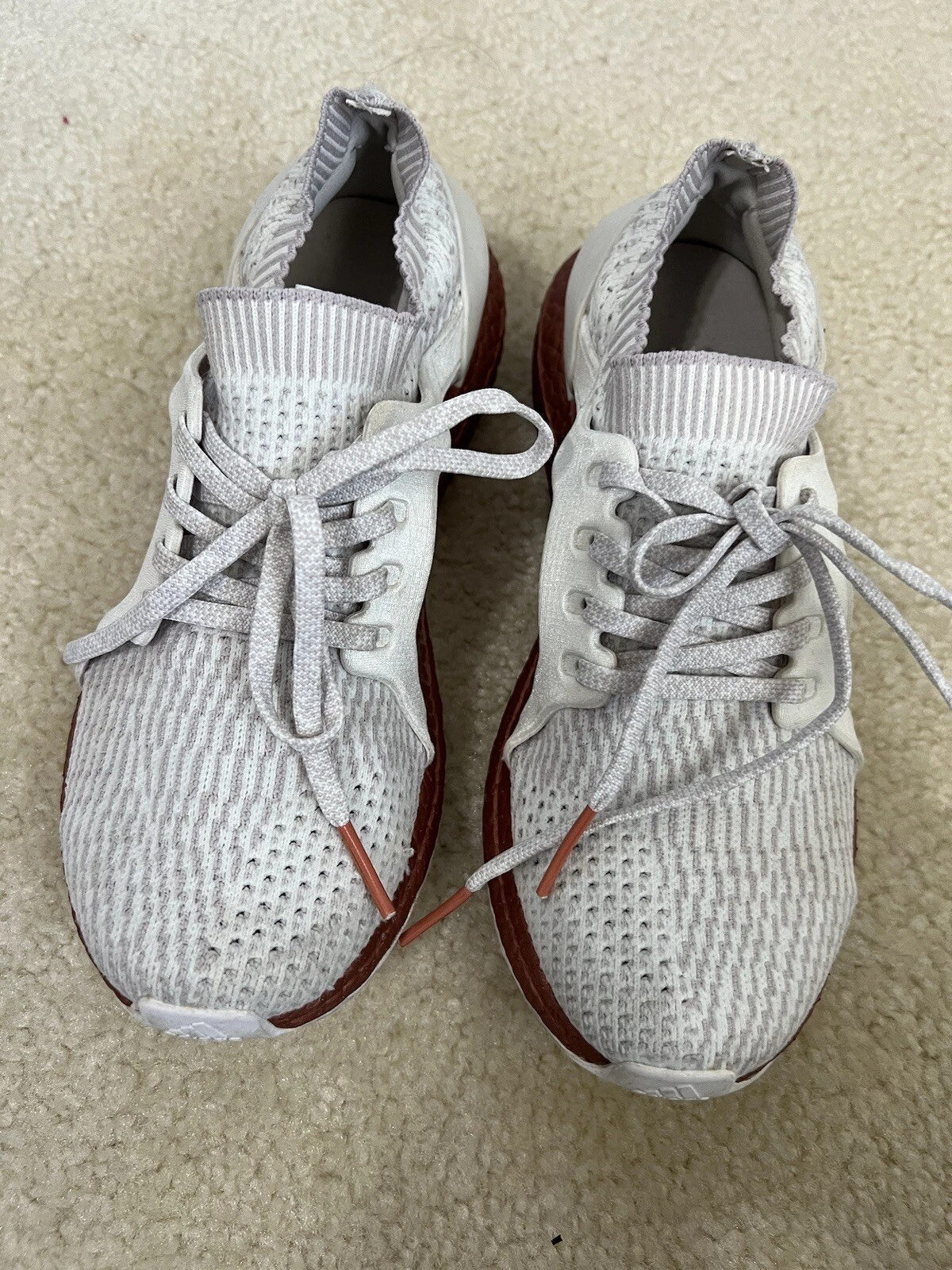 Adidas Ultraboost Ultra Boost scarpe da corsa da donna taglia 8 senza scatola