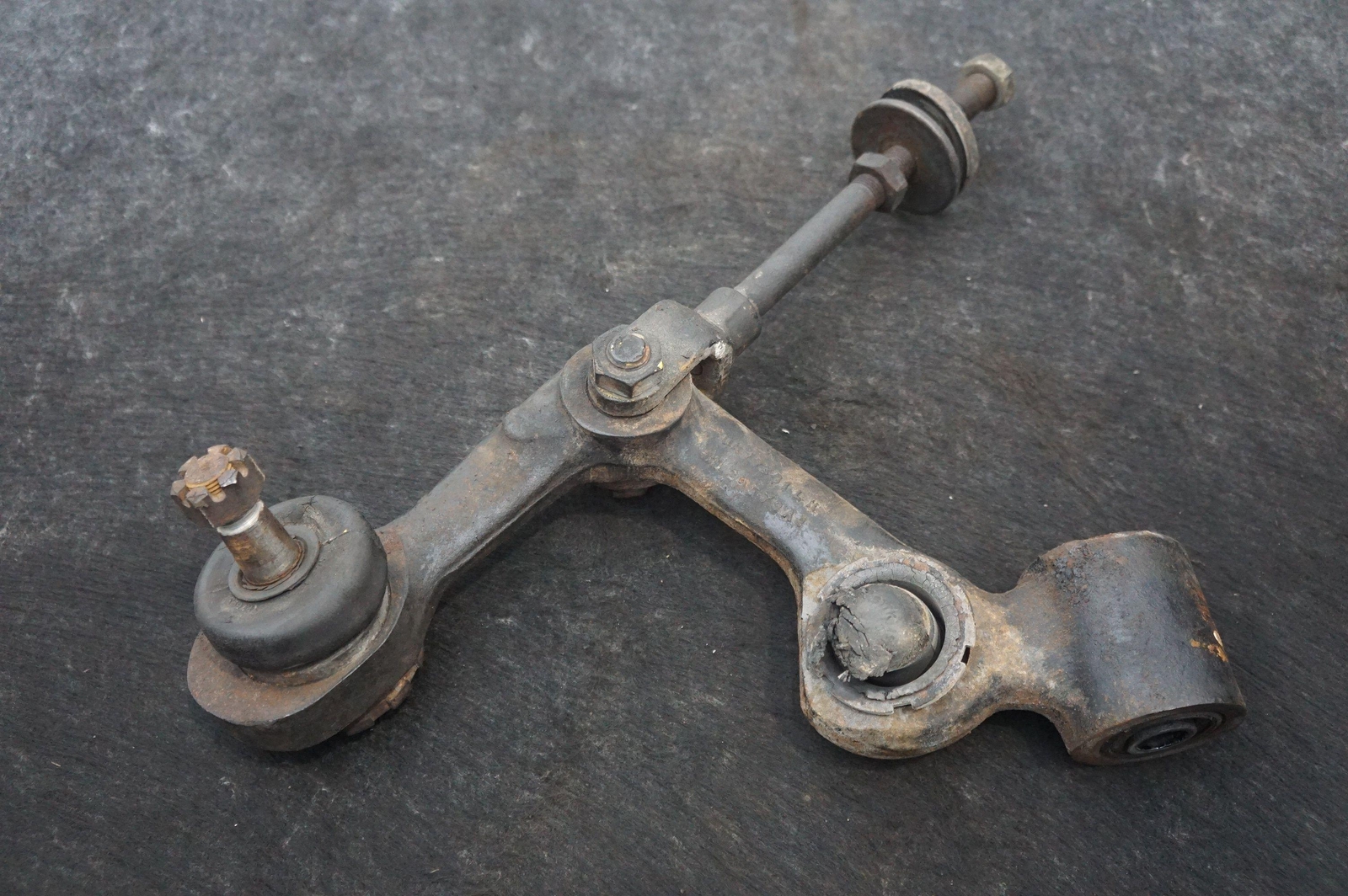 Set 4 Front Left Control Arm OEM UR17381 Rolls Royce Silver Shadow 1973 *Note*