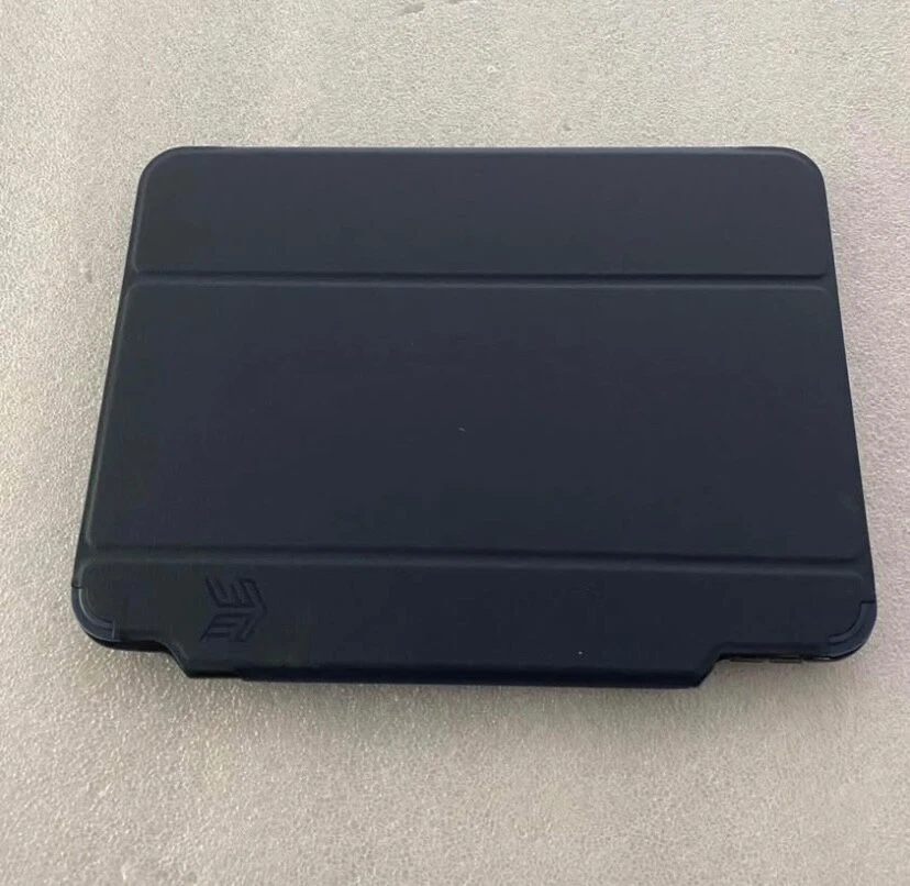 STM DUX Studio Ipad Pro Hard Case 11 Inch 1st & 2nd Generation Blue New - Image 3 of 4