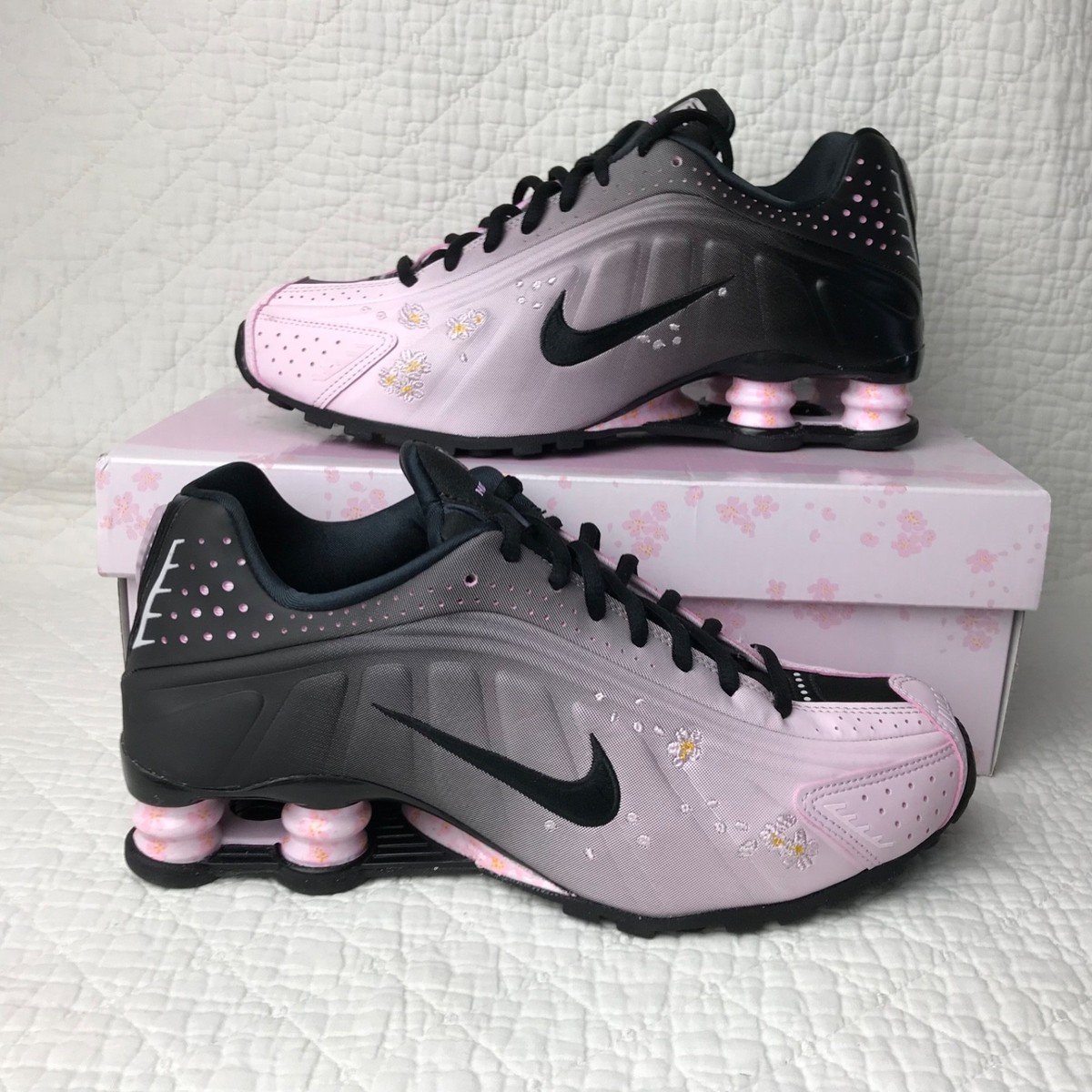 Nike Shox R4 Shoes Women's SZ 8.5 Regal Pink Black IB8872-600 | eBay