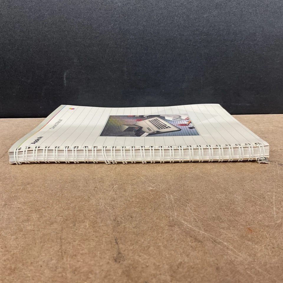 Apple Computer Macintosh Apple IIe Owners Manual Vintage Computing - Image 3 of 4