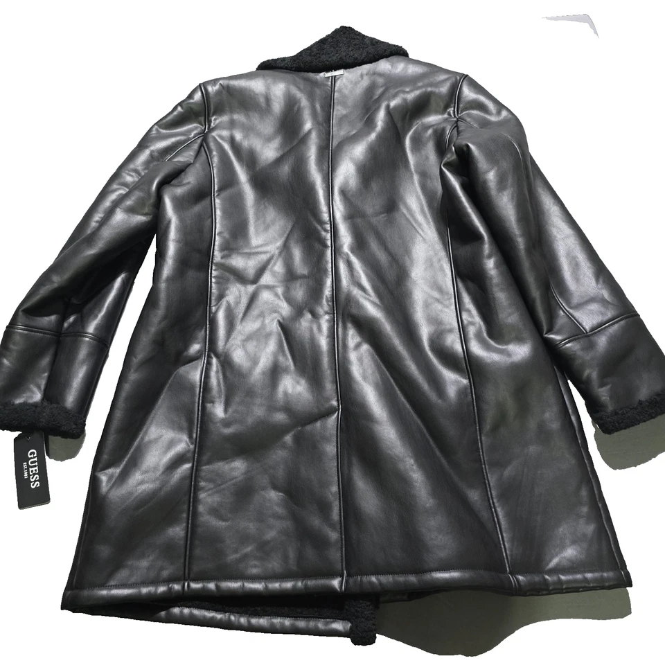 Abrigo largo de doble botonadura de doble botonadura de piel de oveja sintética para hombre GUESS Foto 2 de 4