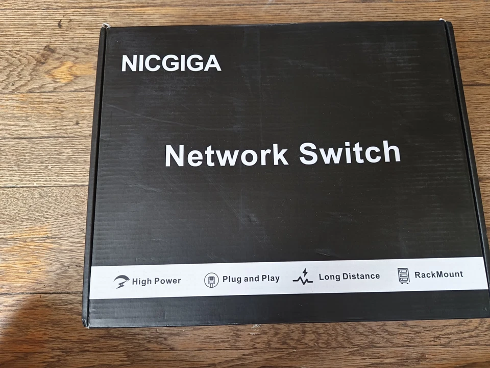 NICGIGA 24-Port Gigabit PoE+ Switch 300W w/ 2 Uplink Ports & 1 SFP Unmanaged - Image 2 of 4