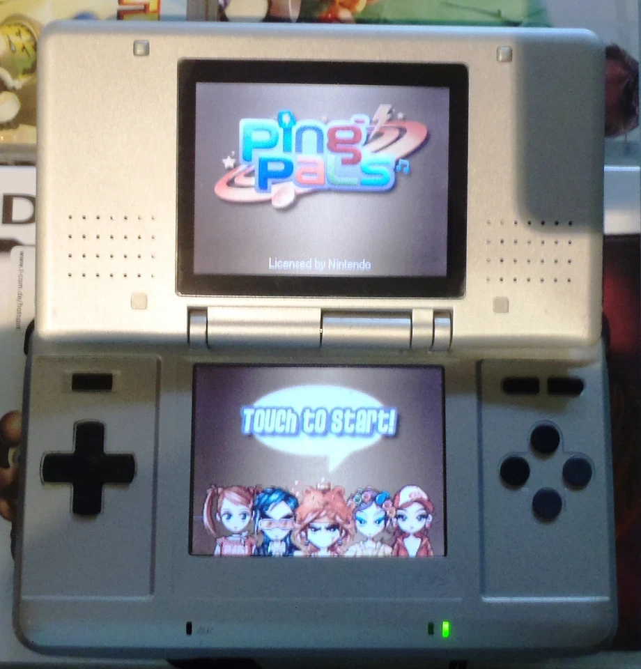Nintendo DS collection (5x DS, 2 R4 Cards and 10x OVP Games - Bild 4 von 4