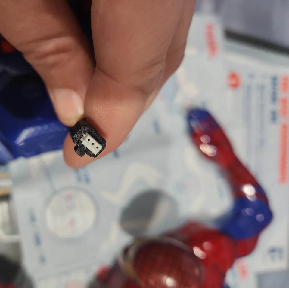 Spiderman R/C Remote Control Wall Speed Climbing Spider-Man SEE DESCRIPTION - Image 4 of 4