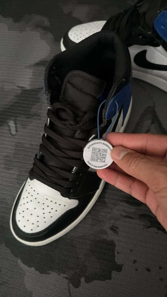 Fragment Design x Jordan 1 2014 retro alto OG Foto 4 de 4