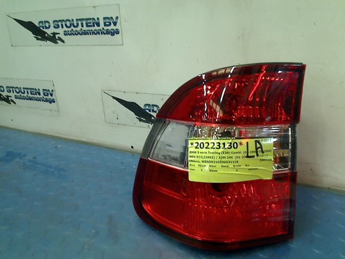 RÜCKLICHT LINKS AUßERHALB BMW 5 serie Touring (E39) 2001 SK131110595SW