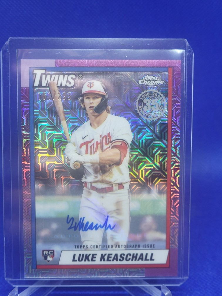 2025 Topps Update Luke Keaschall 1990 Chrome Silver Pack Auto /299 RC TWINS