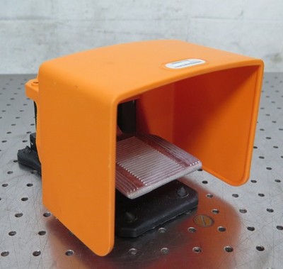 R198059 Asco Numatics NM2FA4520G00000 1/4'' NPT Pneumatic Foot Pedal