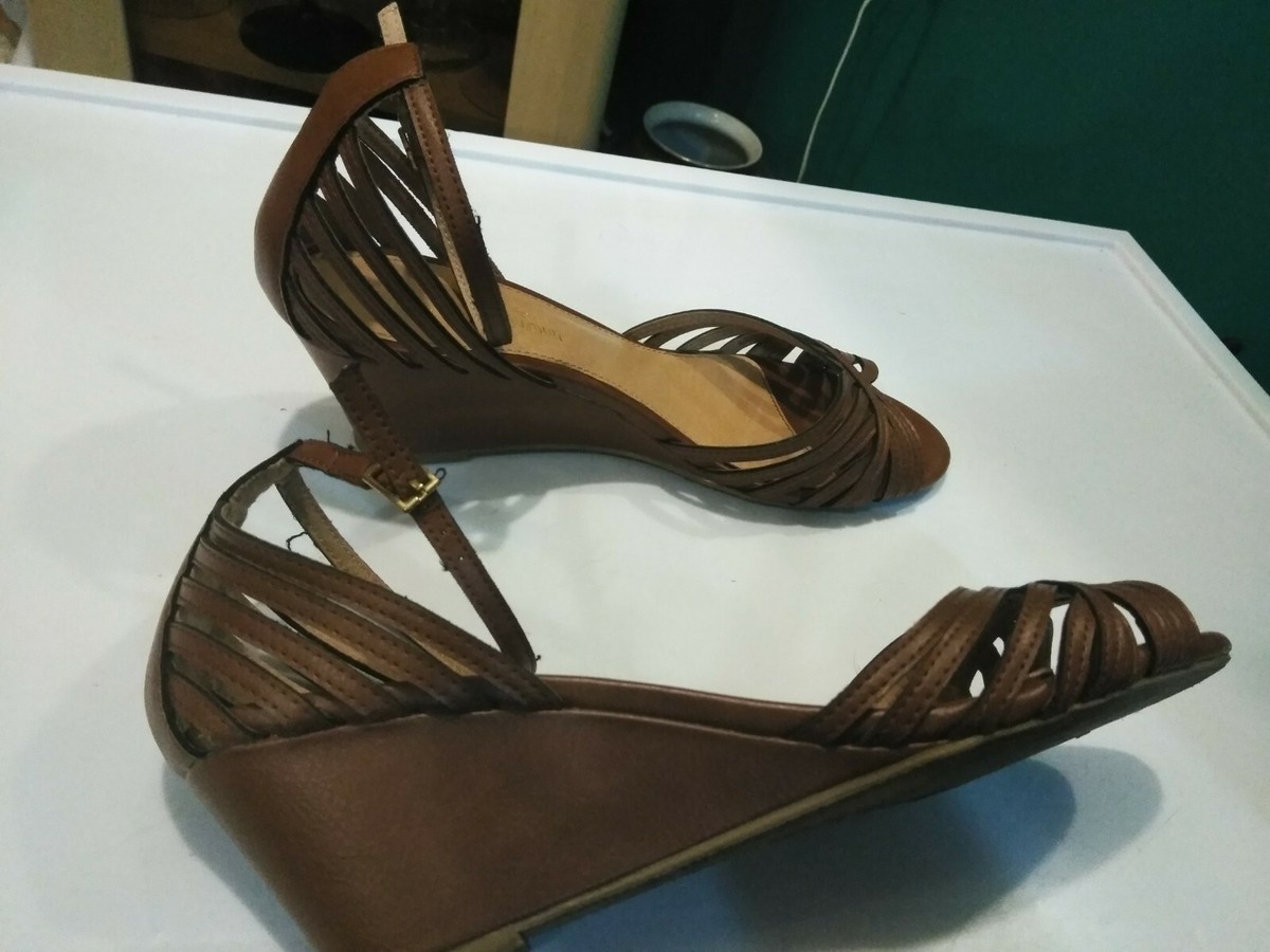 Montego Bay Club Carmel Brown Wedge Ankle Strap Sandals Size