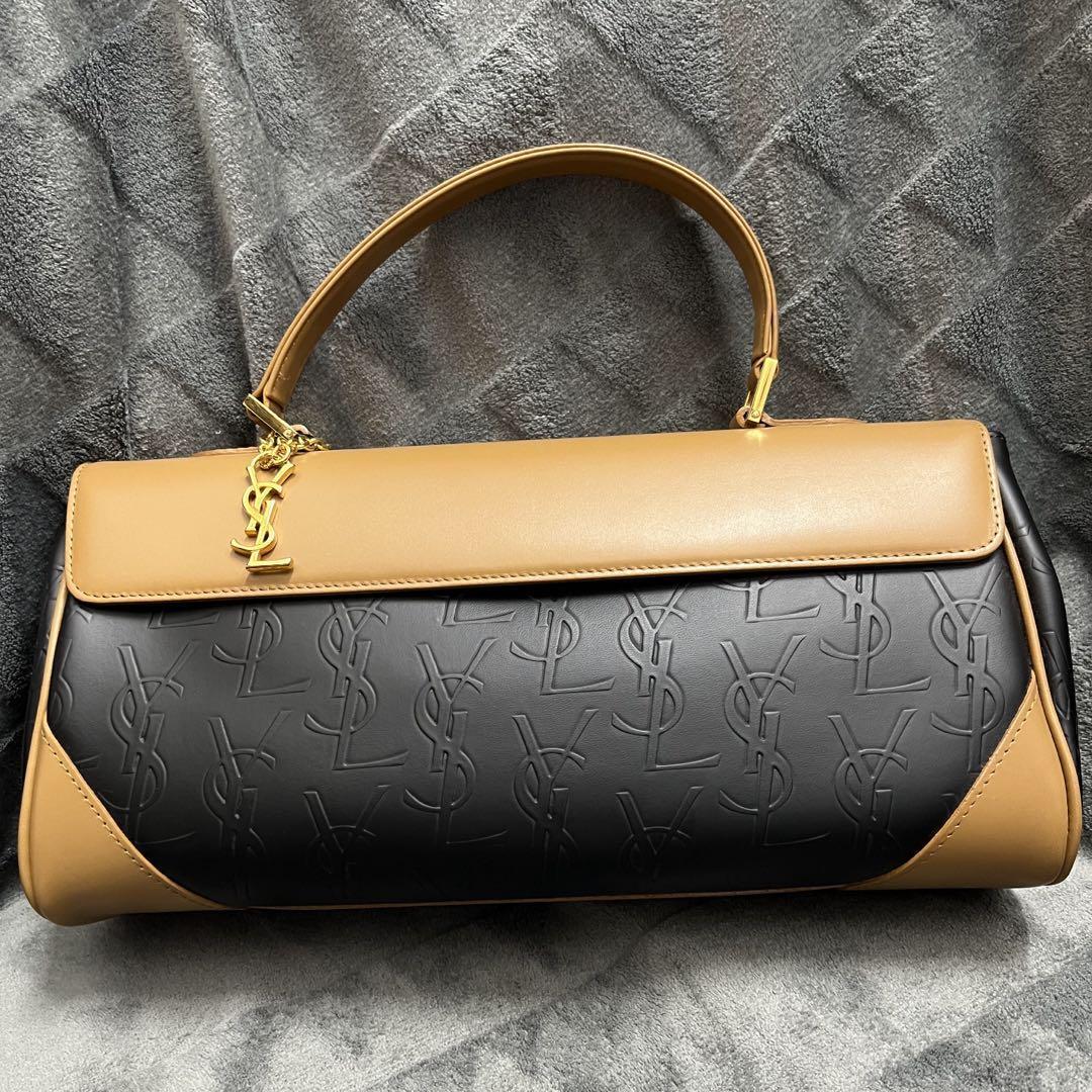 Borsa a mano Yves Saint Laurent logo in rilievo monogramma formale nero marrone con ciondolo