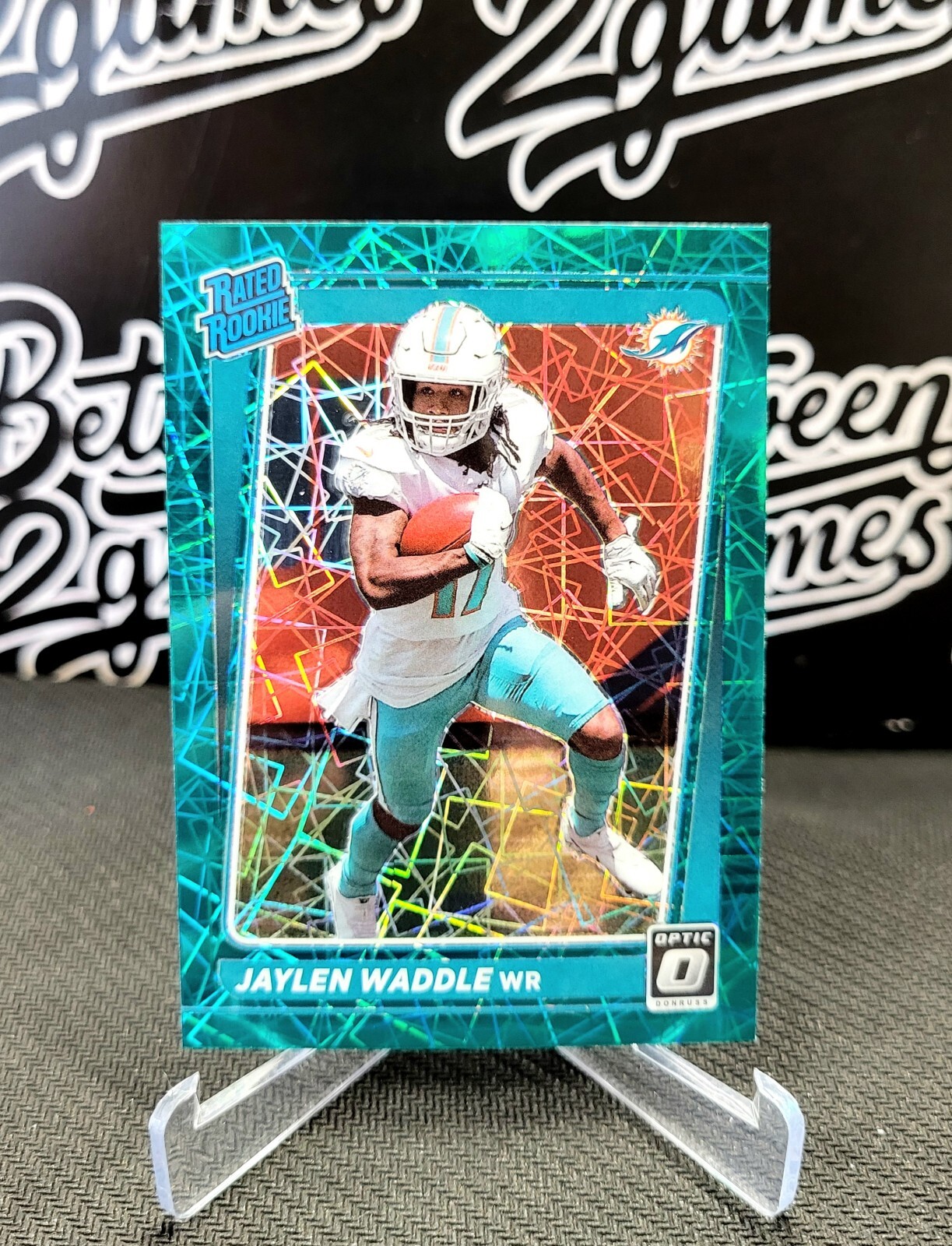 2021 Donruss Optic JAYLEN WADDLE Rated Rookie Green Velocity Prizm Card #208 SP