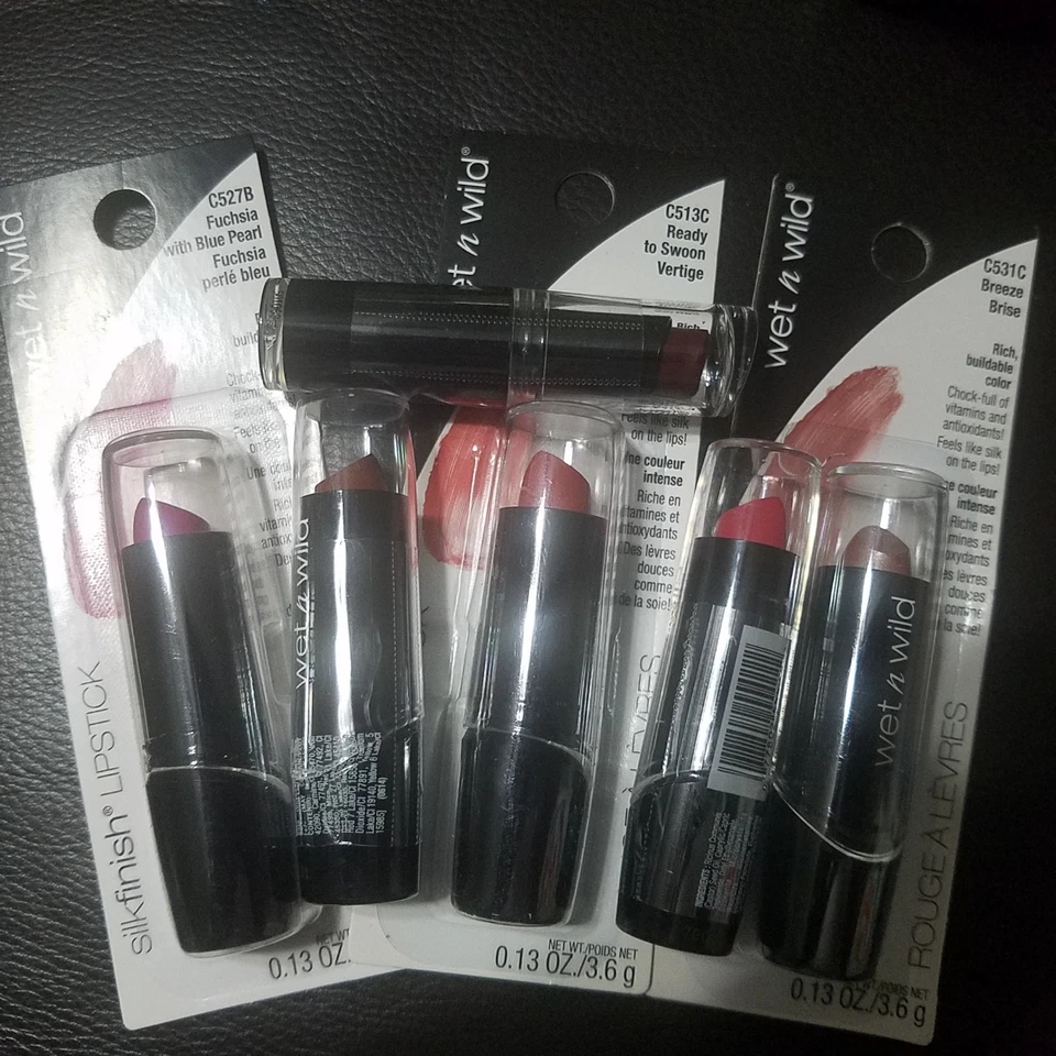 Lote de 23 delineadores de ojos Wet n Wild-6, lápiz labial-8, esmalte de uñas-9 Foto 3 de 4