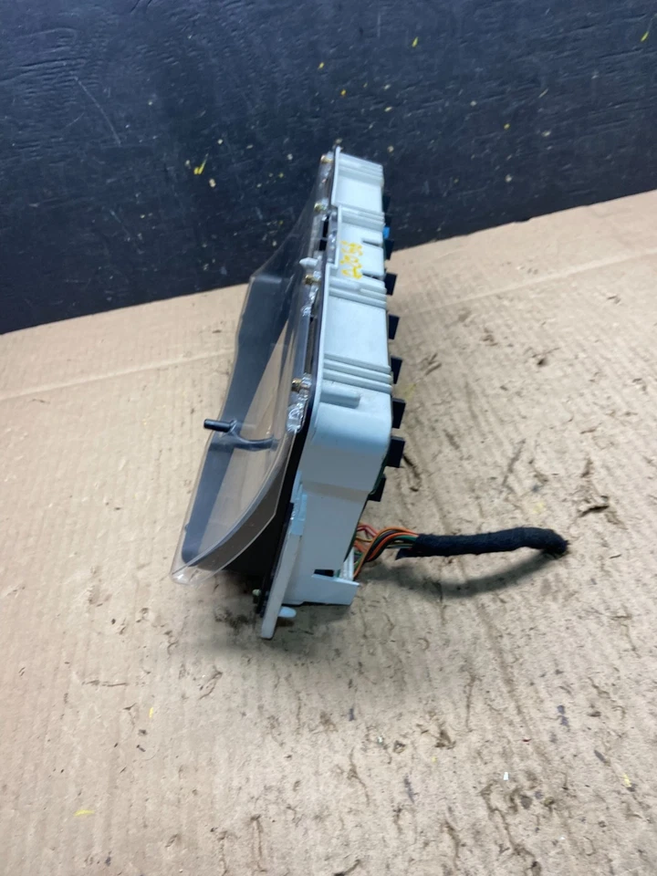 Ford Crown Victoria 2003 a 2005 velocímetro calibre Q2056 DG Foto 4 de 4