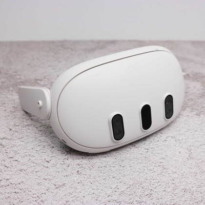 Meta Quest 3 128GB VR Headset Only BROKEN