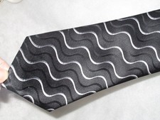 Pierre Cardin Necktie Black & Silver Geometric Silk Made in USA 4” x 56”