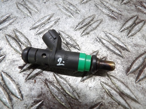 Audi A6 C5 Einspritzdüse 06C133551 Bj.2002 (2)