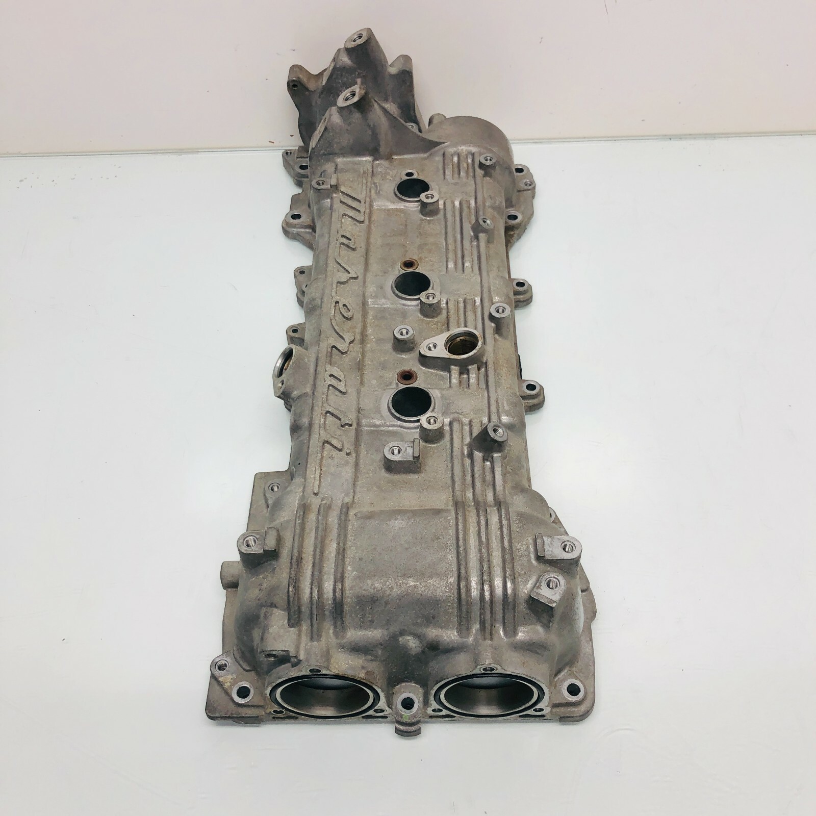 2014 - 2019 Maserati Ghibli Passenger Right Engine Cylinder Head Valve Cover OEM