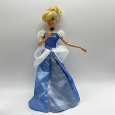 Disney Store Cinderella and Carriage Deluxe Gift Play Set Doll Only Rare Collect