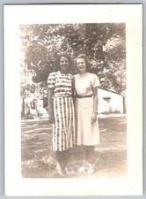 Vtg B&W Snapshot Two Smiling Women In Stylish Dresses Outdoors Building Circa