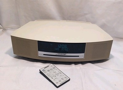 Bose Wave Music System , Cremeweiß. Super Klang vom Radio! CD Laufwerk DEFEKT!