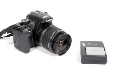 Canon Rebel XSi 450D DSLR digital camera 18-55mm IS lens