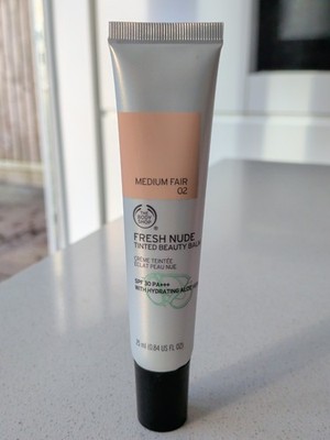 The Body Shop Fresh Nude Tinted Beauty Balm. BB Creme. Medium Fair 02. 25ml