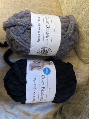 Loops & Threads Cozy Blanket Yarn Black & Gray 10.5 Oz 32 Yds Ea Jumbo Lot Of 2