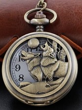New Wolf wolves Howling howl at moon bronze color quartz Pocket Watch