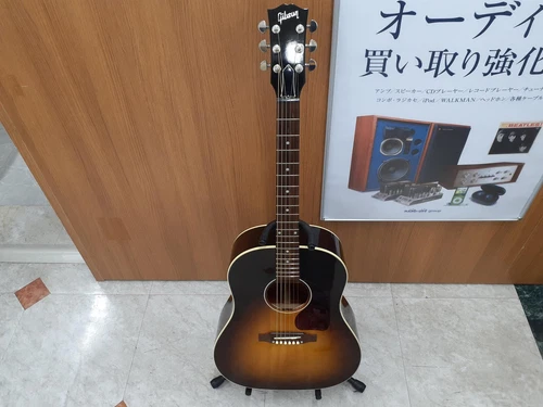 Gibson J-45 Standard Acoustic Guitar