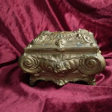 Gilt Gold Plated Metal  Rococo Style Metal Jewellery Trinket Box Ornate 750g 
