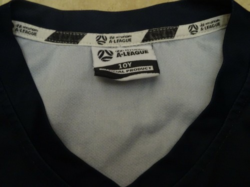 Melbourne Victory F.C. Football Shirt Size 10 Years - Picture 4 of 5