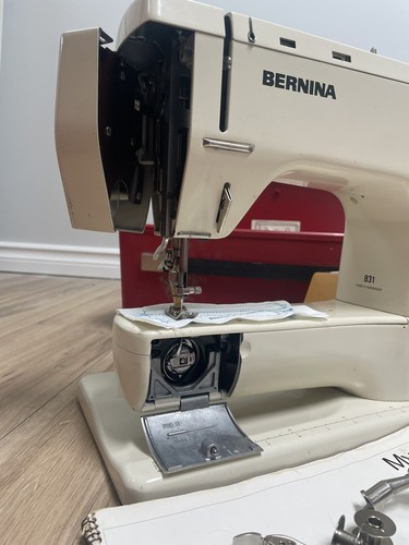 Bernina Record 831 (similiar To 830) HEAVY DUTY Sewing Machine TESTED Works #4 - Picture 5 of 11