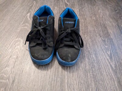 Heelys Pro 20 Wheeled Unisex Youth Size Shoes Black and blue great  shape