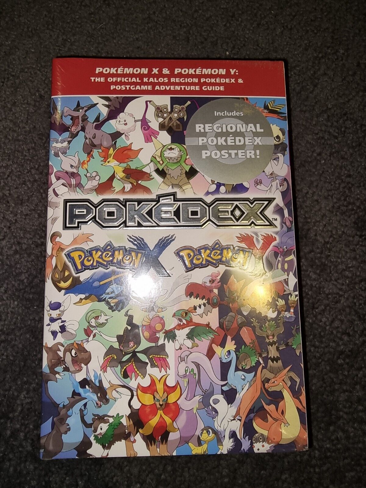 Pokémon X & Pokémon Y: The Official Kalos Region Pokédex & Postgame  Adventure Guide: The Official Pokémon Strategy Guide: Pokemon Company  International: 9780804162579: : Books