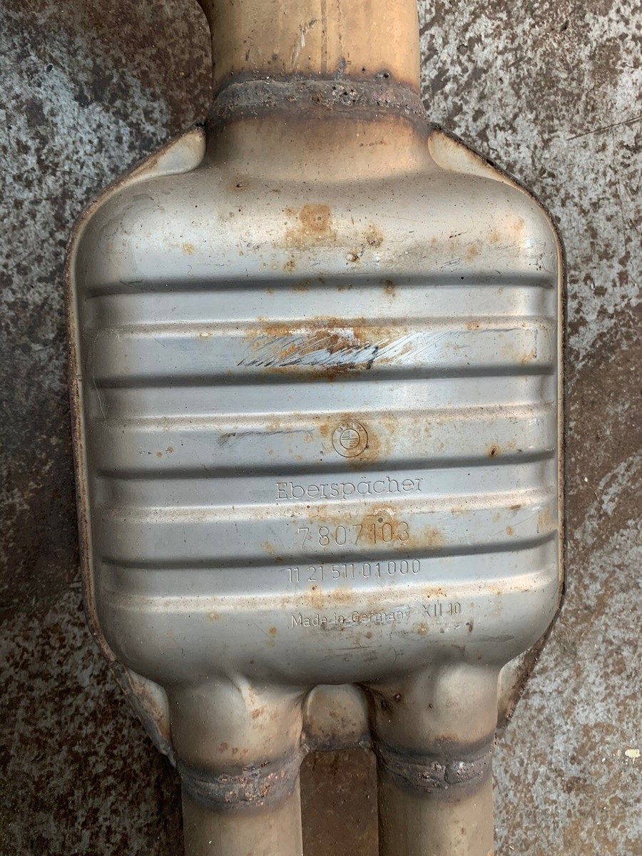 BMW 5er F11 F10 530d LCI Auspuff Endschalldämpfer Abgasanlage  