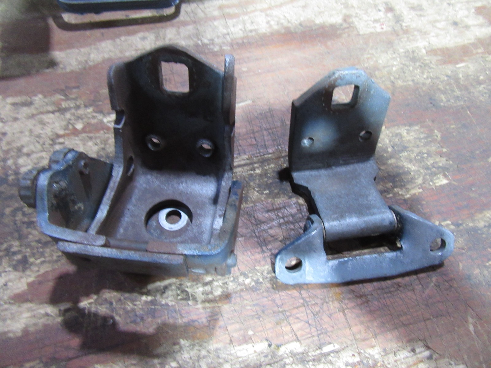 1981-1993 Dodge truck Power Ram 150 100 250 PASSENGER side door hinge pair